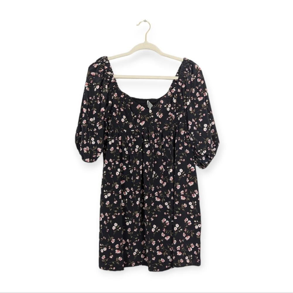 NWT WAYF Black Floral Smocked Babydoll Tent Dress Size XS